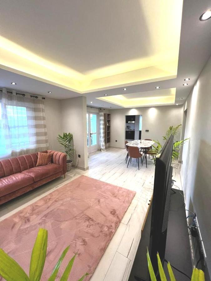 Apartment Perfect Centre Next To Super U, 5 Minutes From Grand Baie