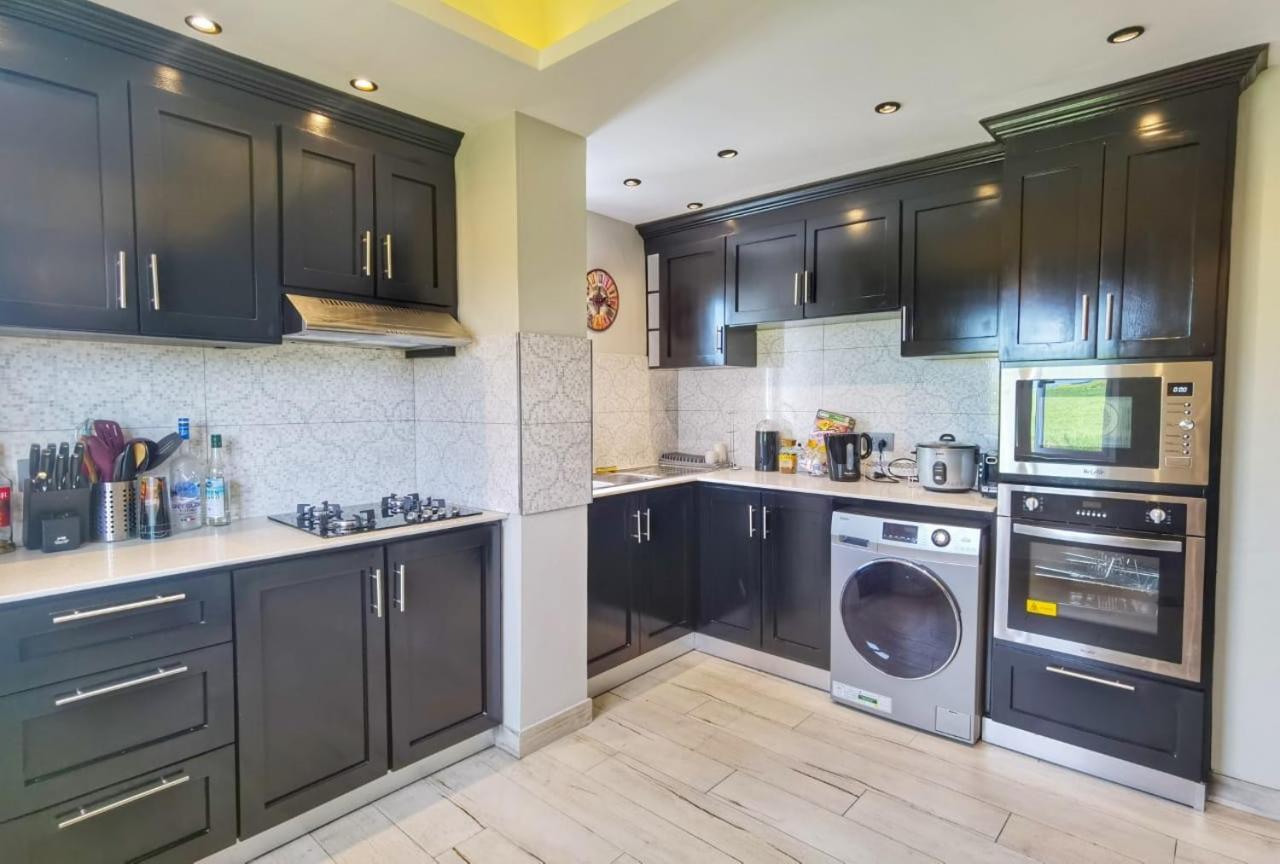 Apartment Perfect Centre Next To Super U, 5 Minutes From