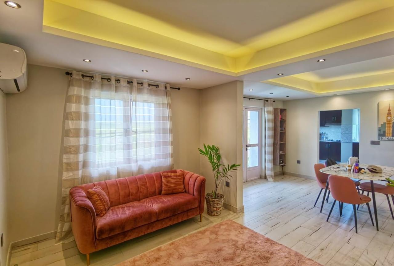 Apartment Perfect Centre Next To Super U, 5 Minutes From Grand Baie